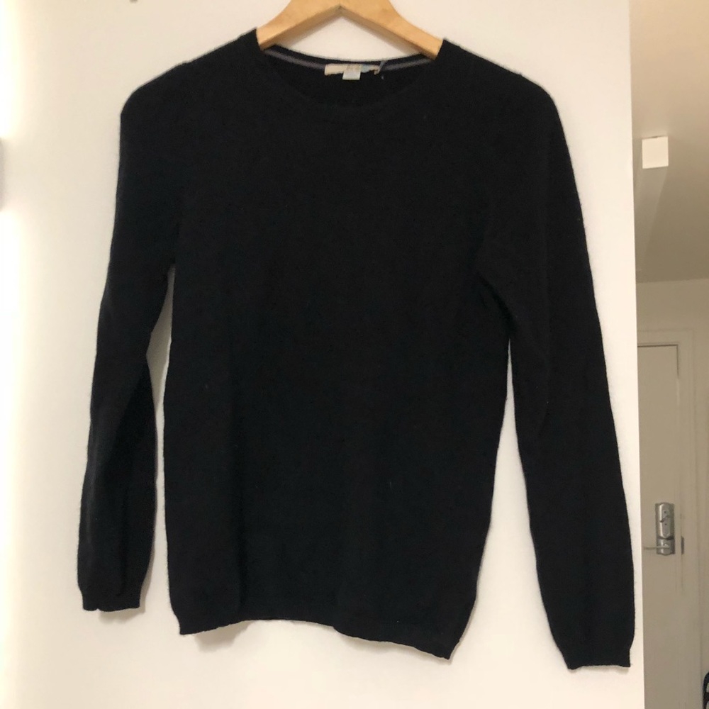 Black cashmere sweater